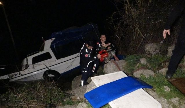 Manavgat Irmağı'nda tekne battı!