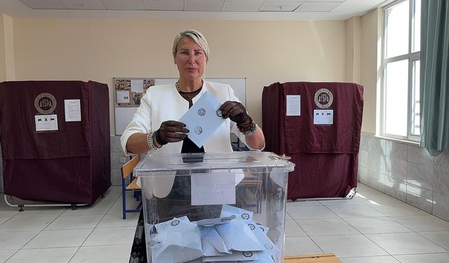 Alanya’da yaşayan yerleşik yabancılar oylarını kullandılar