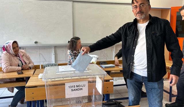 Alanya’da seçmenler oy kullanmaya başladı