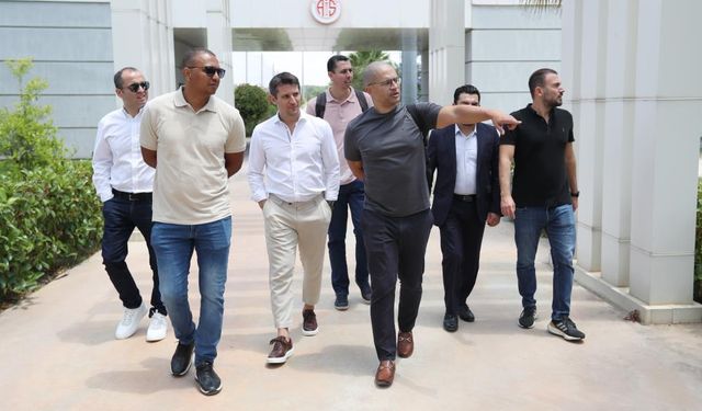 Alex de Souza Antalyaspor’un tesislerini gezdi