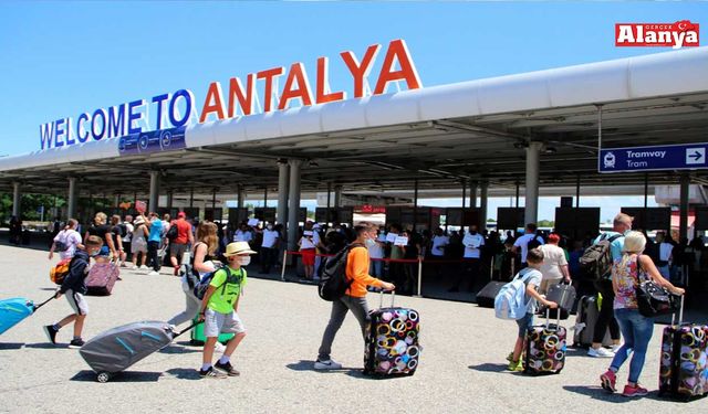 İstanbul–Antalya hattı yolcu sayısında en yoğun iç hat uçuşu oldu
