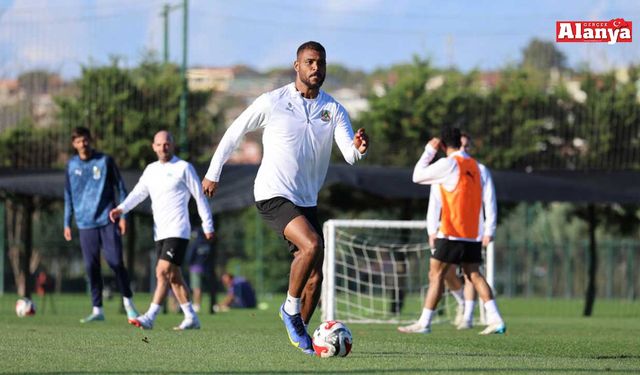 Alanyaspor, Başakşehir maçı hazırlığına başladı