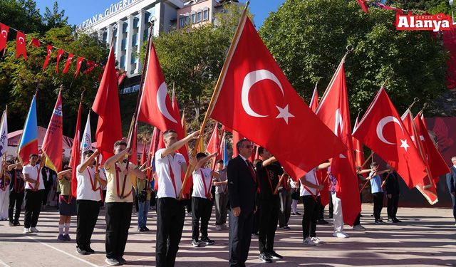 Alanya’da Cumhuriyet Bayramı coşkusu yaşandı