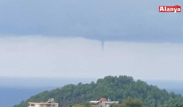 Alanya’da denizde hortum çıktı