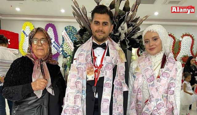 Alanya’da babaanne düğün hediyesinde sınır tanımadı