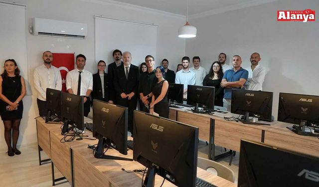 Alanya Üniversitesi’nde bilgisayar laboratuvarına Şebnem Köseoğlu’nun adı verildi
