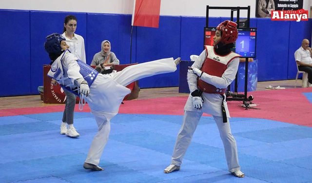 Alanya'da Türkiye Kulüpler Taekwondo Şampiyonası başladı