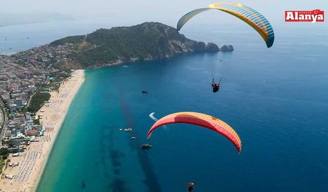 Yamaç paraşütü sporcuları Alanya’da buluşuyor