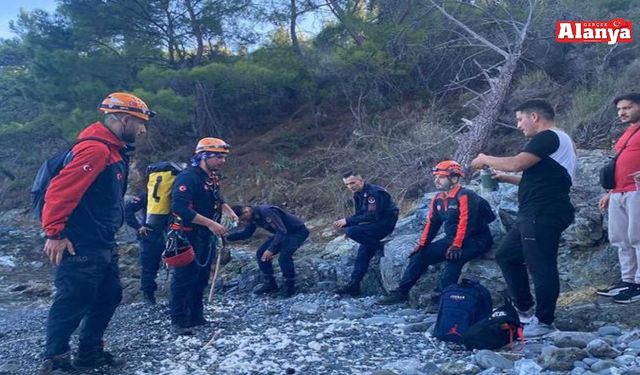 Dağlık alanda mahsur kaldı