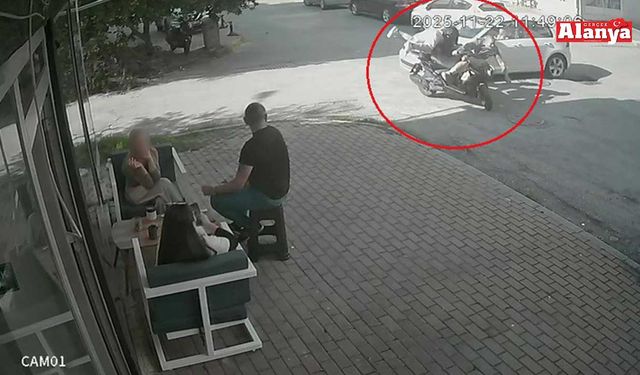 Kaldırıma çarpmaktan kıl payı kurtuldu