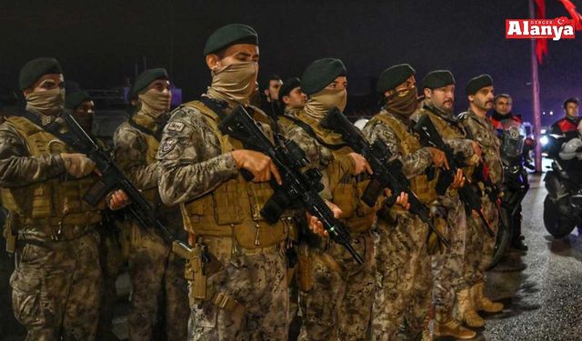 ‘Narkokapan-2' Şafak operasyonu: 458 şüpheli gözaltında