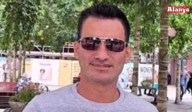 Otomobille çarpışan motosikletli hayatını kaybetti