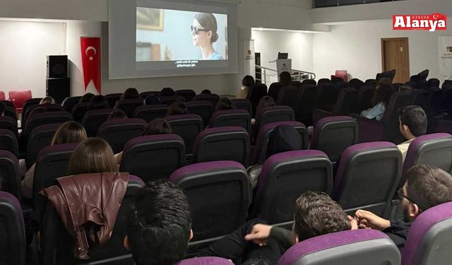 Engelliler Günü’nde “Benim Dünyam”ı izlediler