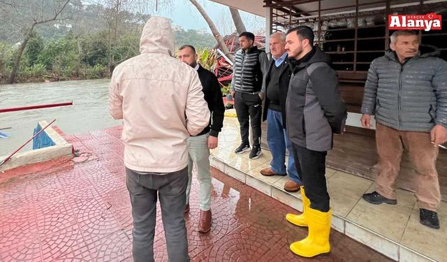 MHP Alanya’dan Dim Çayı esnafına geçmiş olsun ziyareti
