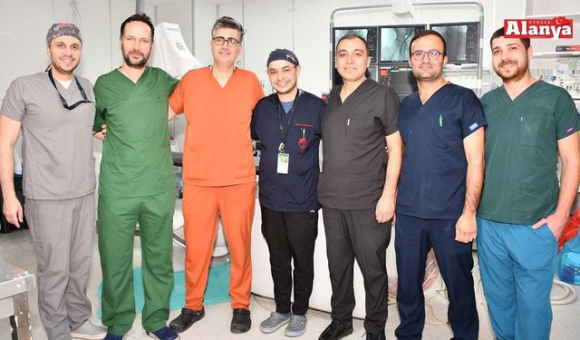 Alanya'da kalp sağlığında 'TAVI' işlemi başarıyla uygulanıyor