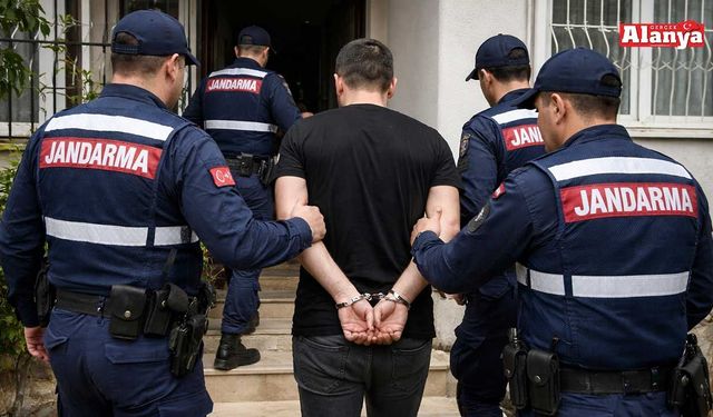 Alanya’da firari hükümlü jandarmadan kaçamadı