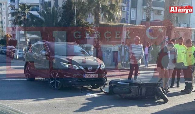 Alanya’da otomobil ile motosiklet çarpıştı: 1 ölü, 1 yaralı