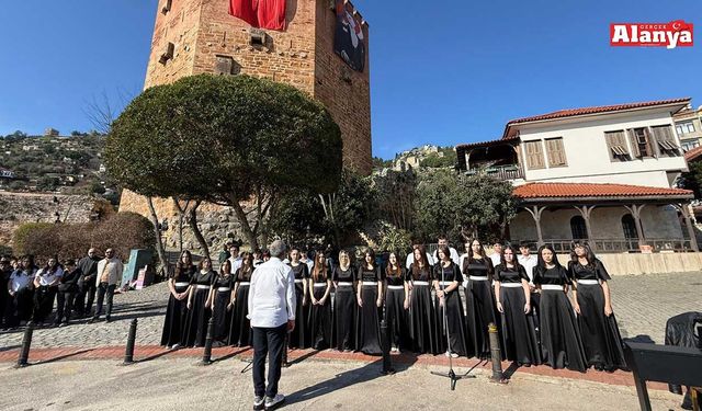 Alanya'da İstiklal Marşı coşkusu