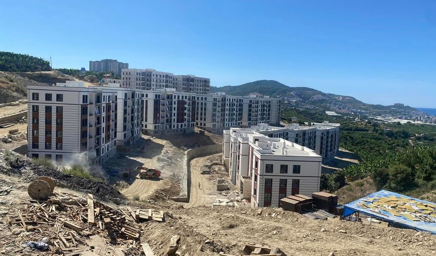 Alanya’daki TOKİ projesinde kuralar çekildi 