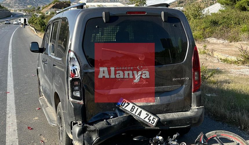 Alanya yolunda korkunç kaza! Motosiklet sürücüsü ağır yaralandı!