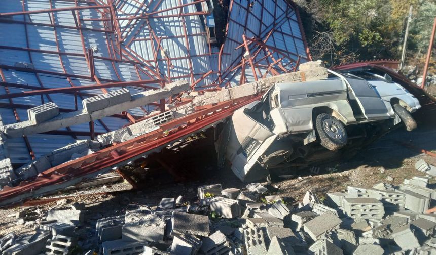 Alanya’nın o mahallesini hortum vurdu!