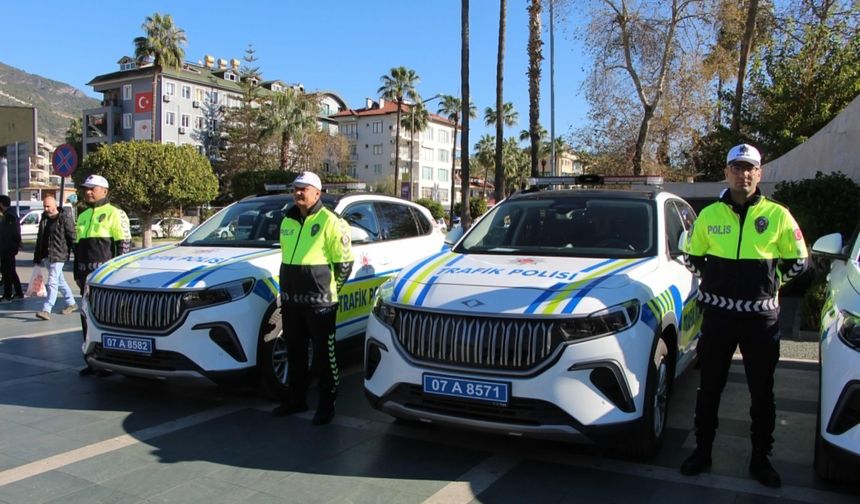 Alanya’da kolluk kuvvetlerine  yerli malımız TOGG’ lar  teslim edildi