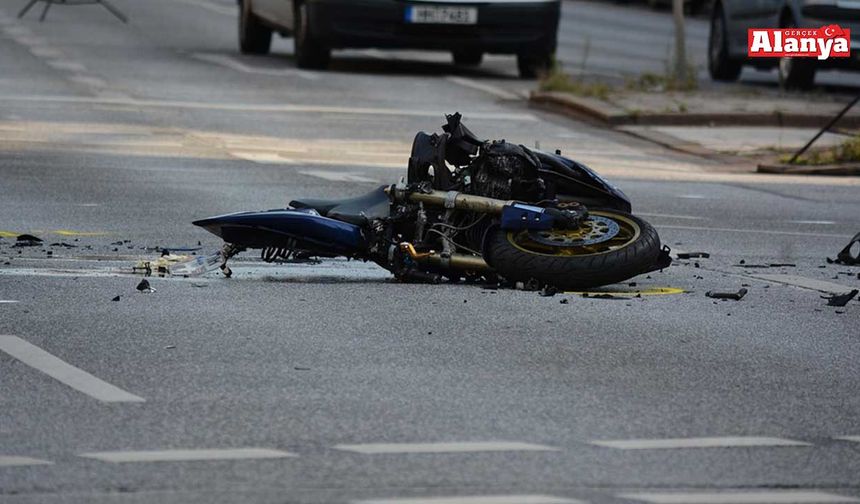 Alanya’da 2 motosiklet çarpıştı: 1 yaralı