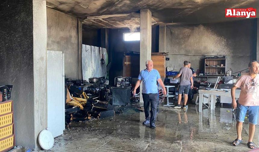 Serik'te evin deposunda çıkan yangın söndürüldü