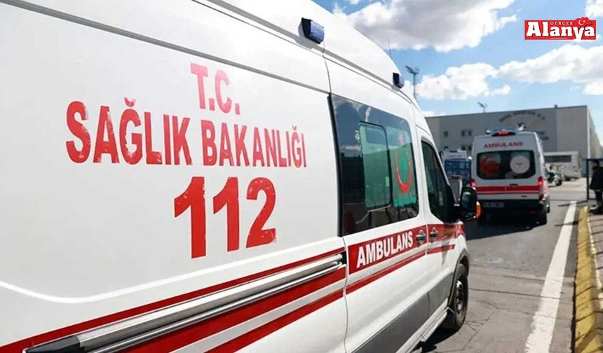 Alanya’da kamyonla çarpışan motosiklet sürücüsü yaralandı