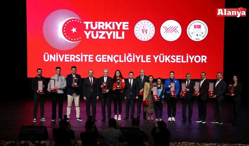 ALKÜ’ye bir ödül de federasyondan