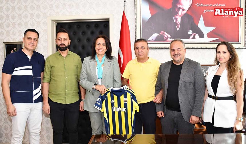 FB’lilerden Başhekim Yılmaz’a ziyaret