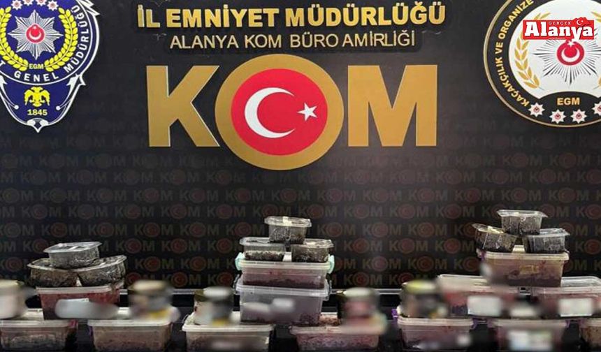 Emniyetten Alanya’yı da kapsayan operasyon! Çok sayıda kaçak ürün ele geçirildi