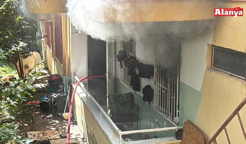 Alanya’da apartmanda yangın çıktı