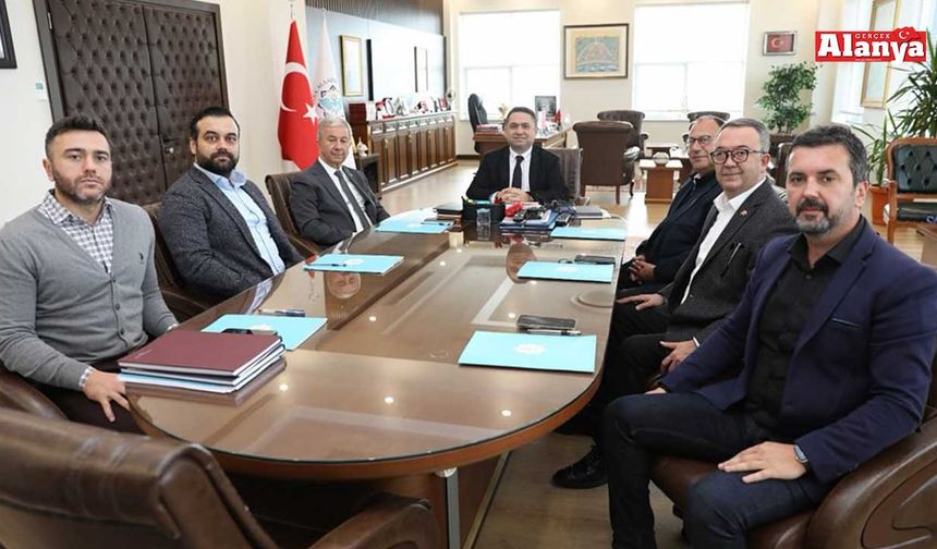 ALKÜDEV'de yeni projeleri görüştüler