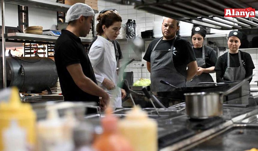 Gold Town hijyen bilgilendirmesi yapıldı