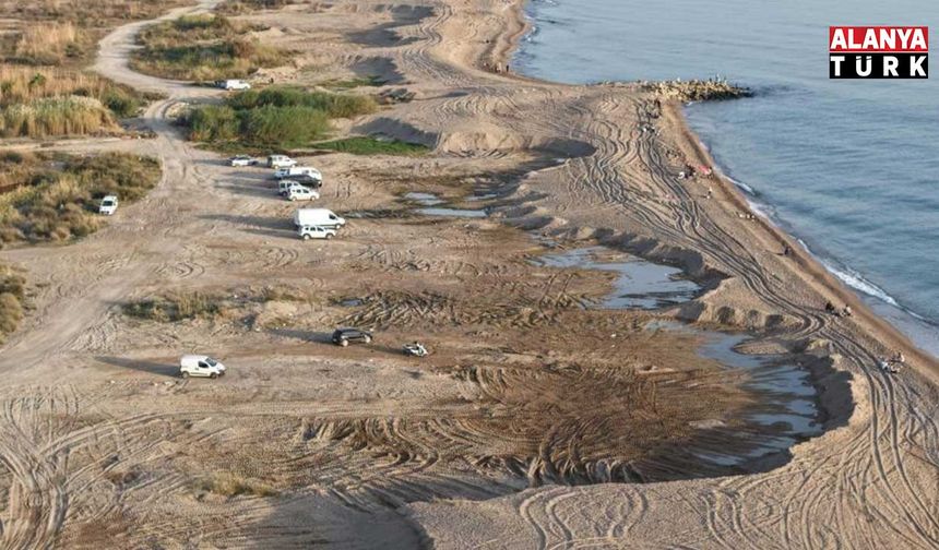 Kum hırsızları sahilleri talan etti