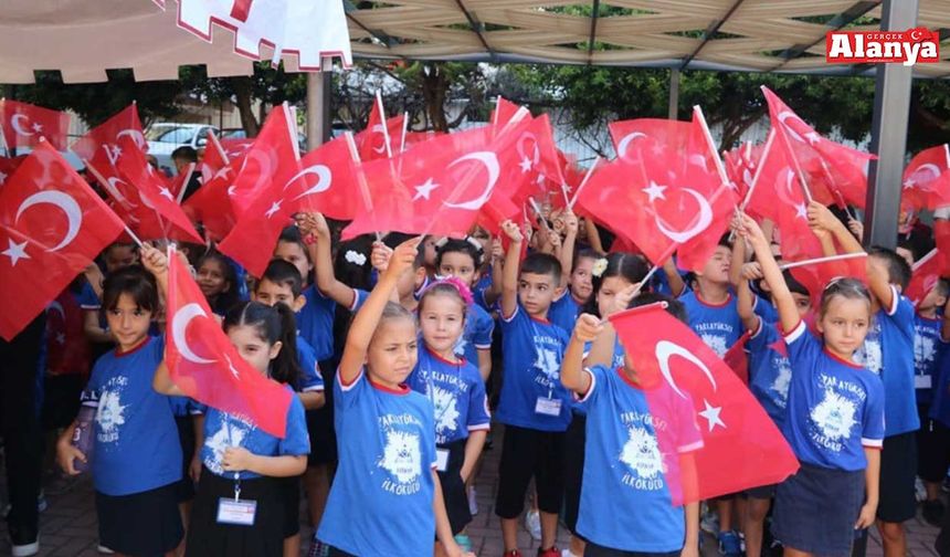 Ders zili bugün yeniden çaldı