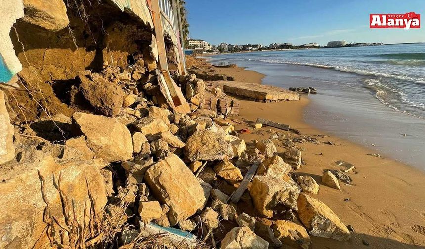 'Doğa intikamını aldı'; Alanya'da yapılar zarar gördü