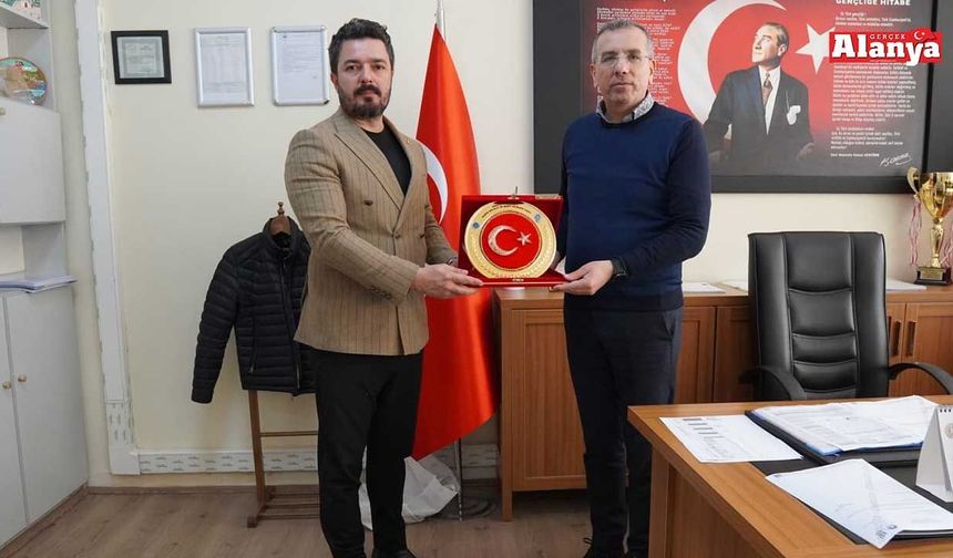 EMŞAV’dan Hayate Hanım İlkokulu’na destek