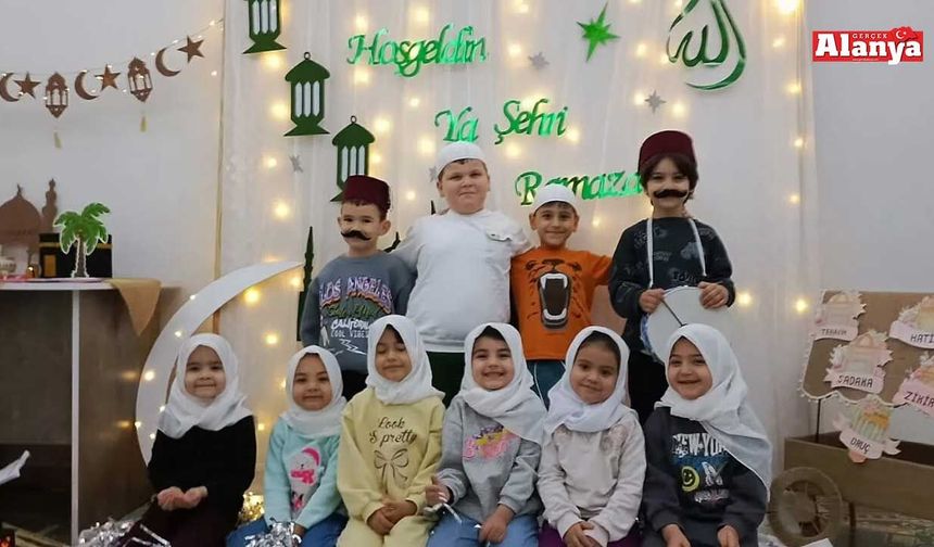 Öğrencilerle iftar programı düzenlendi