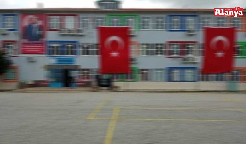 Alanya'daki okul müdürü hakkında şok iddialar