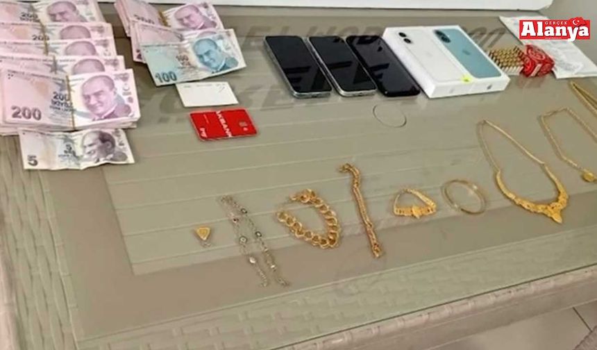 "İstihbarat Müdürüyüm" yalanıyla 3,5 milyonluk vurgun yaptılar