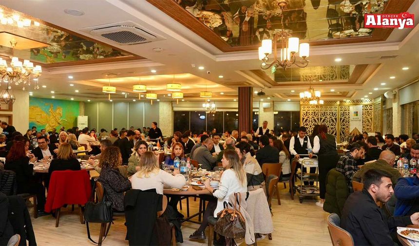 Alanya Üniversitesi iftar sofrasında bir araya geldi