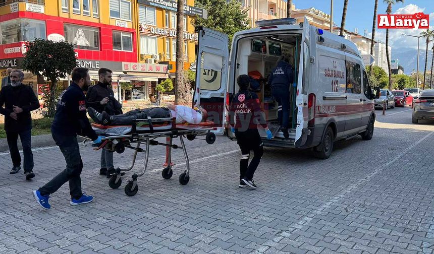 Alanya’da otomobilin çarptığı yaya yaralandı