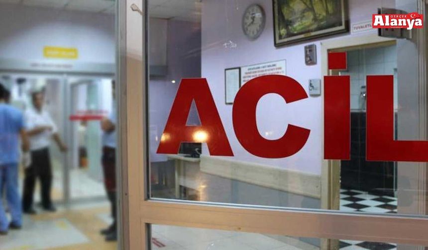 Alanya’da otomobille çarpışan motosikletin sürücüsü yaralandı