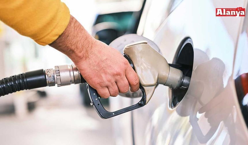 Akaryakıta tarihin en büyük zammı geliyor