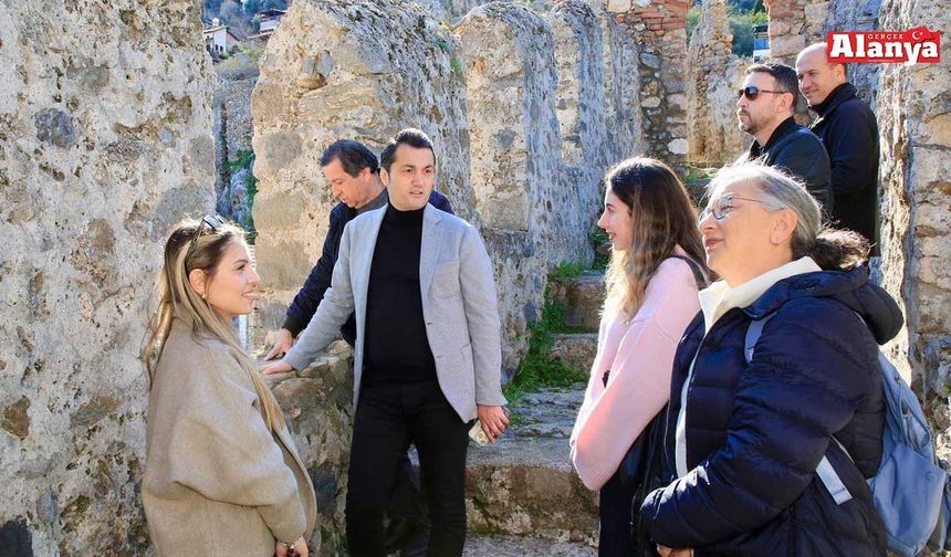 Tarihi mirası yerinde inceledi