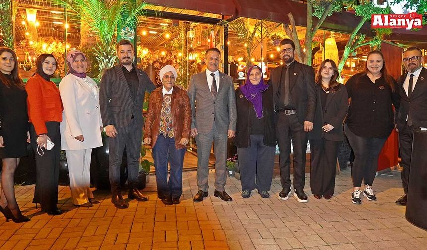 EMŞAV’dan şehit ailelerine iftar programı