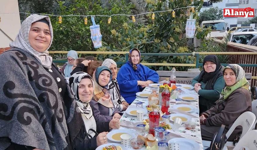 Alanya’da vefa sofrası kuruldu