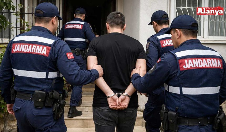 Alanya'da firari hükümlü jandarmadan kaçamadı